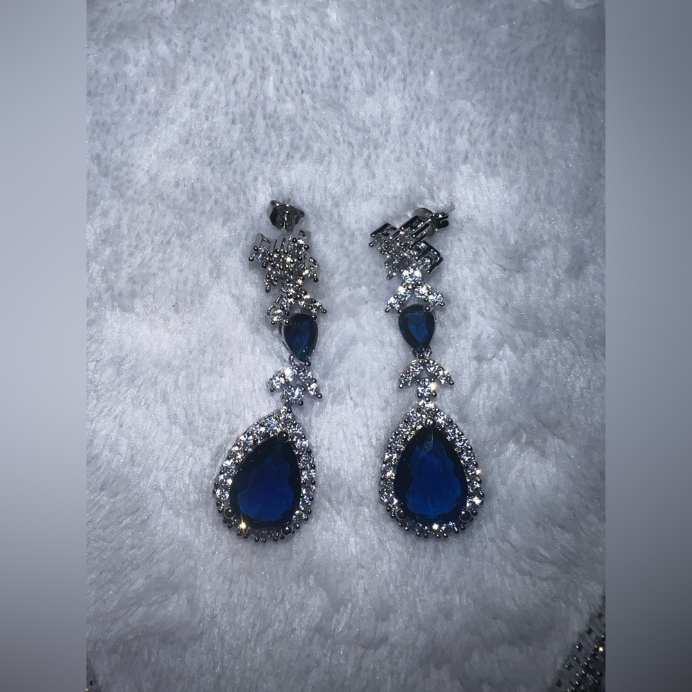 EleQueen Necklace And Earrings Jewelry Set For Bridal, Party, Costume, Birthday - Picture 4 of 8